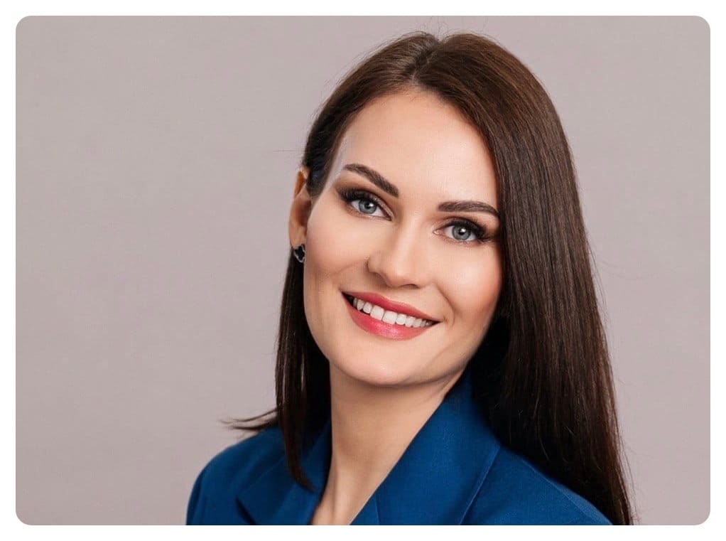 The AI That Captures 20 Years of Factory Know-How in Minutes